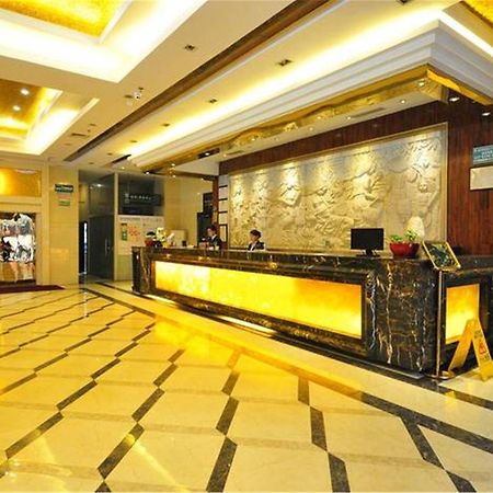 Greentree Inn Guangdong Guangzhou Jichang Road Express Hotel Esterno foto